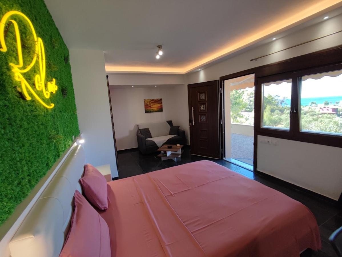Theasis 4 Luxury Studio With Sea View Neos Marmaras Buitenkant foto